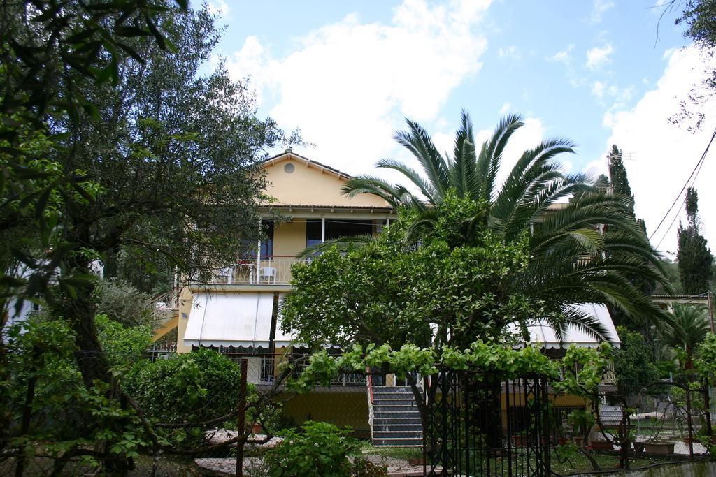 Appartement Gardelis Gardens à Benitses  Extérieur photo